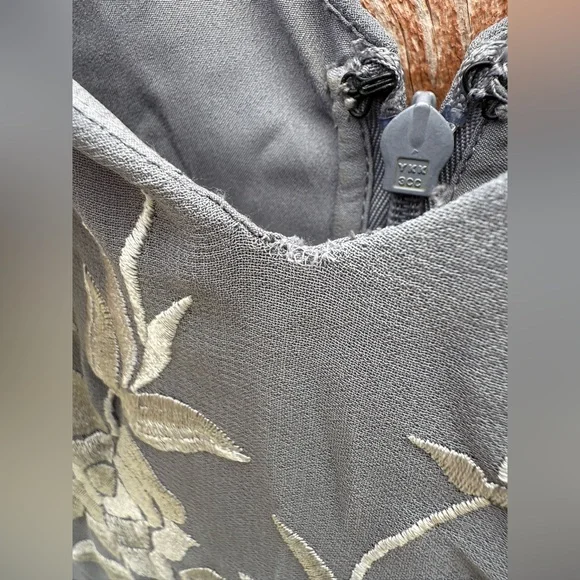 Anthropologie BHLDN Sadia Gray Floral Embroidered Bridesmaid Dress Size 4 - Picture 3 of 8